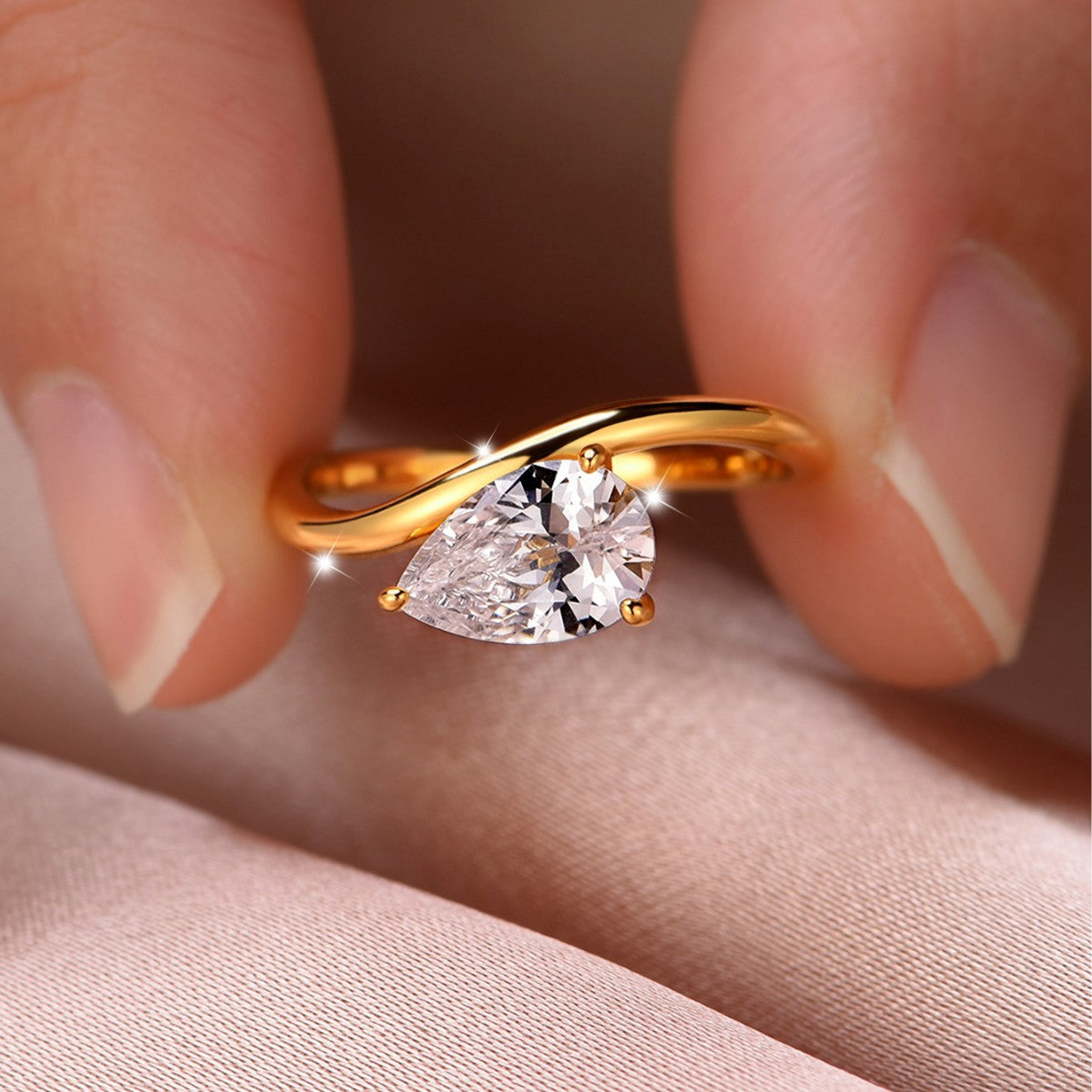 S925 Silver Gold Moissanite Ring Water Drop Main Stone Simple Design Sense Slim Fit Women's Hot Sale