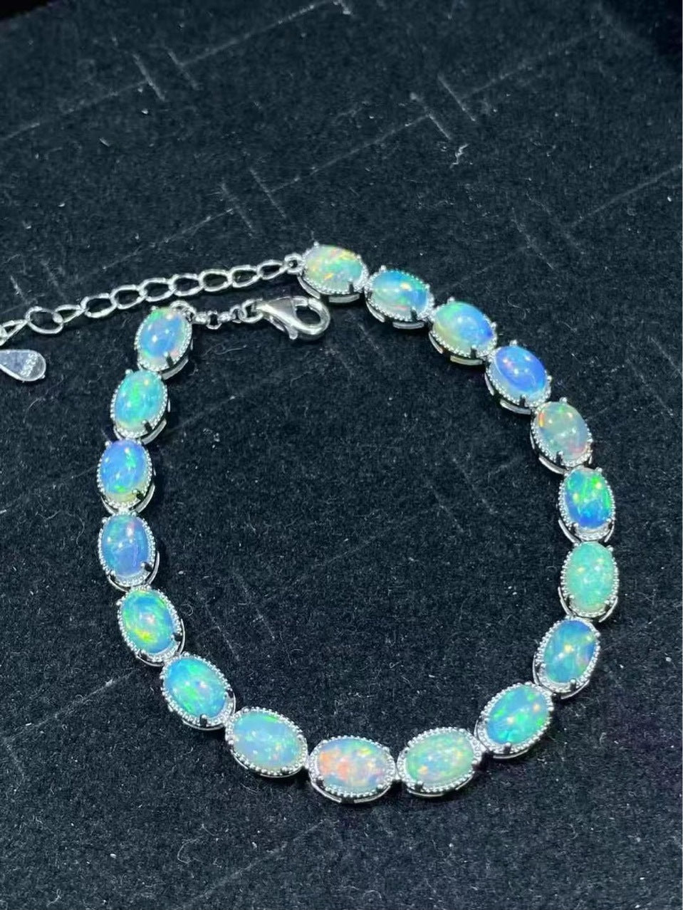 Natural Premium Opal S925 Sterling Silver Bracelet 4x6 18 Pieces Fashionable Light Luxury Colorful Gem Single Circle Bracelet