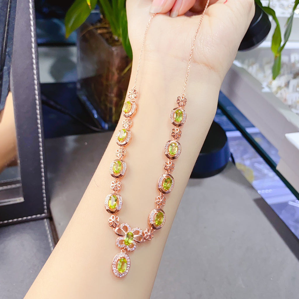 S925 Silver Inlaid Main Stone 4*6 Natural Peridot Necklace