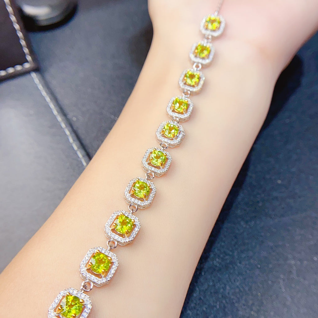 S925 Silver Inlaid Main Stone 5*5 Natural Peridot Bracelet