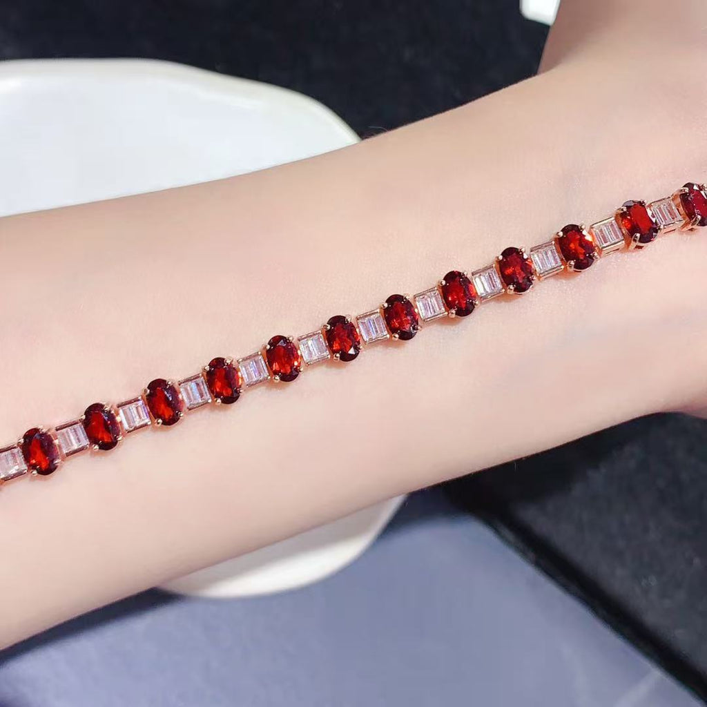 S925 Silver Inlaid Garnet Bracelet Versatile Luxurious Bracelet