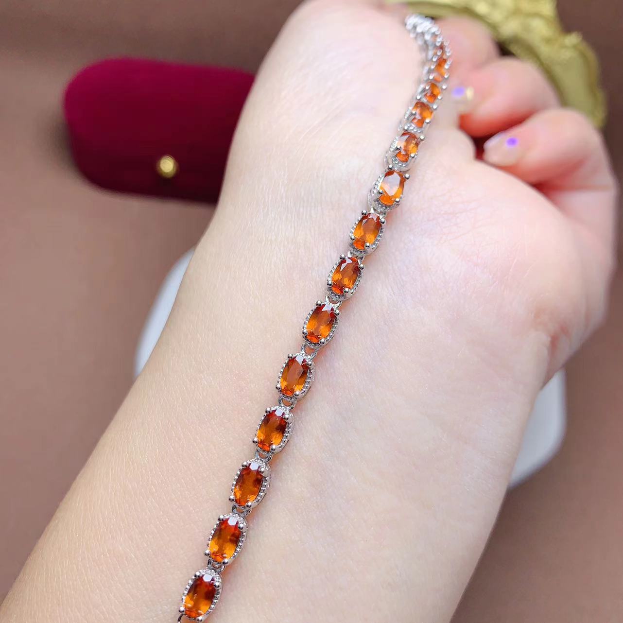 S925 Silver Inlaid Natural Fenda Garnet Simple Multi-Grain Goddess Bracelet