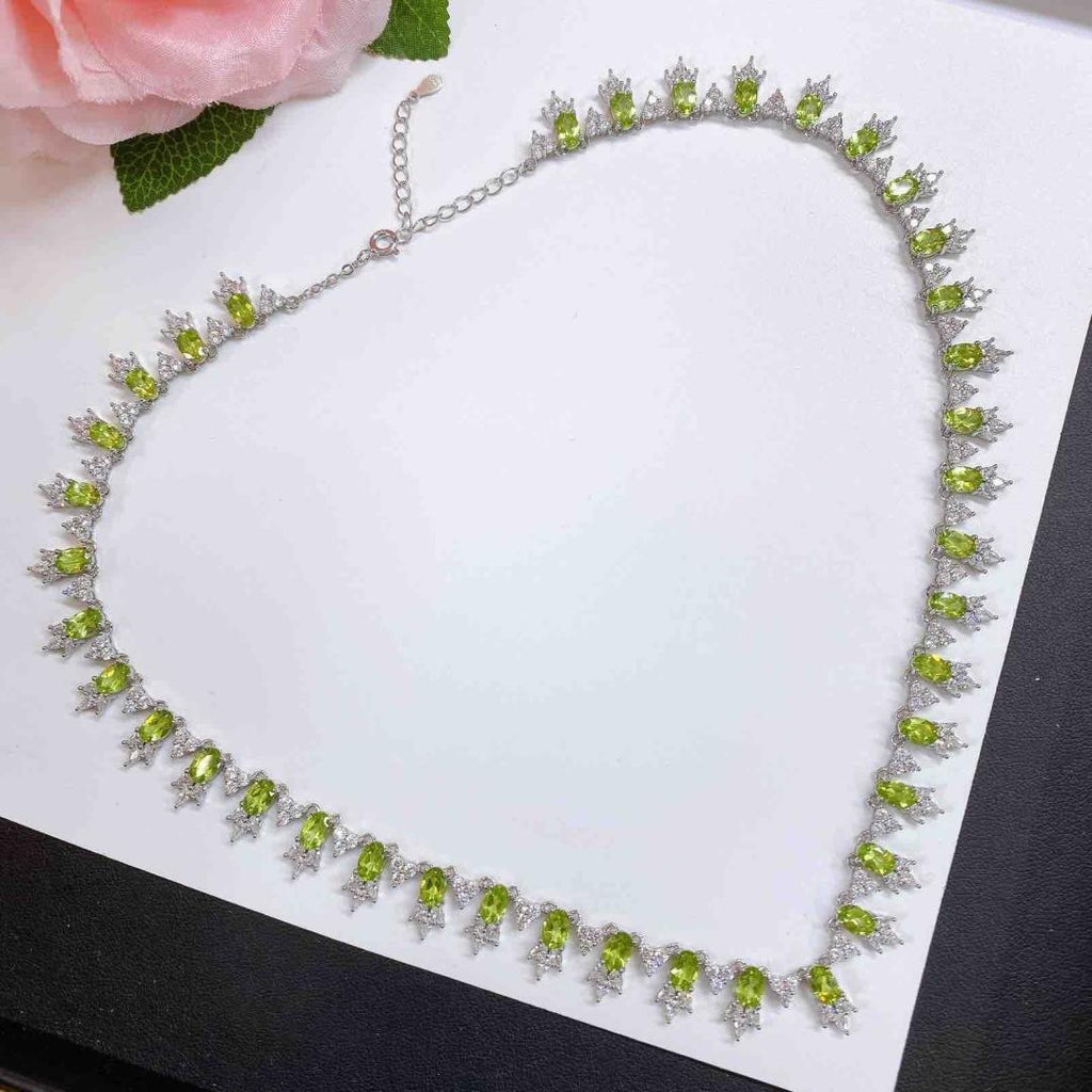 S925 Silver Inlaid Fashion Pendant Natural Olivine Necklace