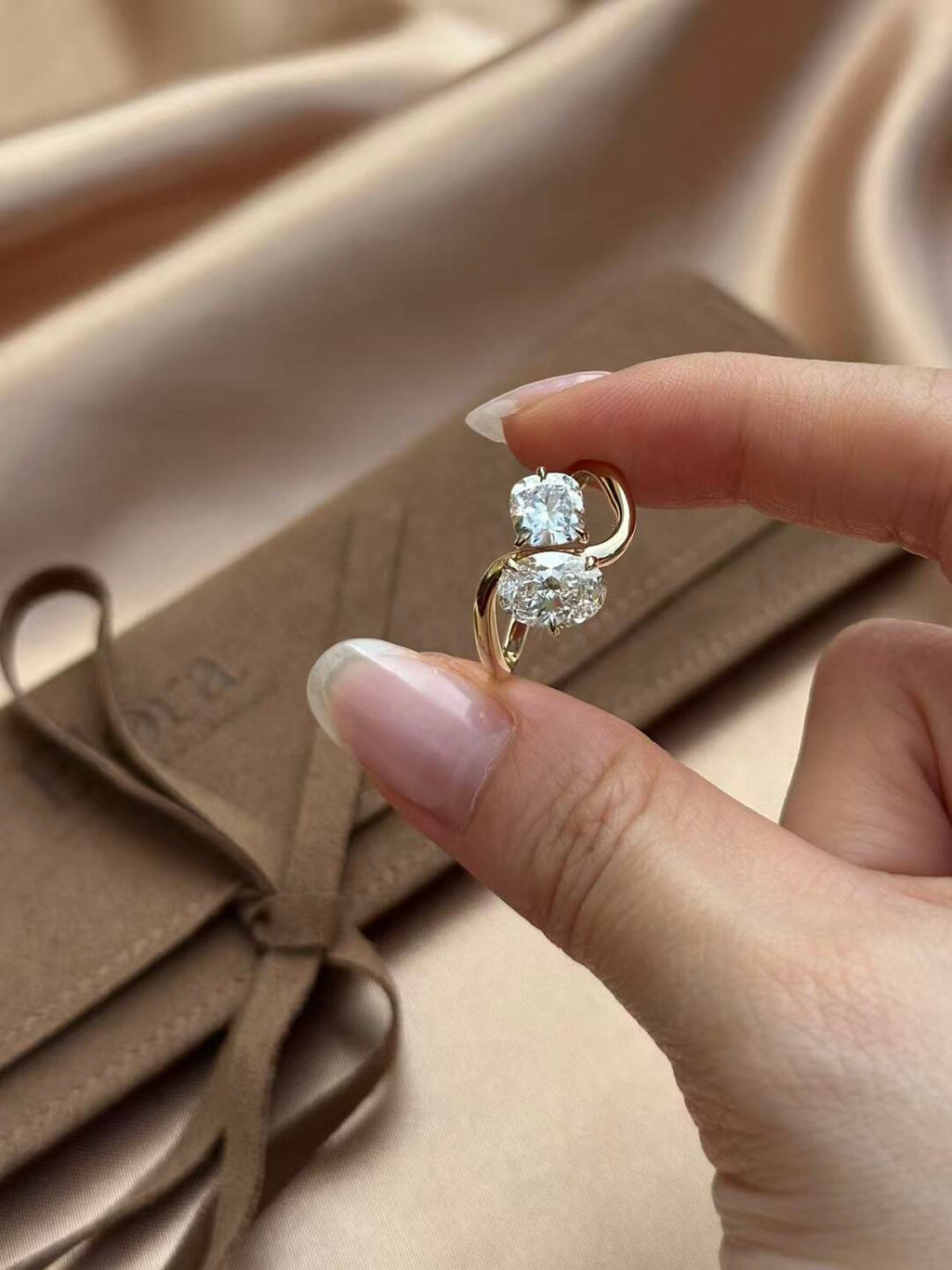 Double Stone Twist Arm Cultivated Diamond Ring Main Stone 1.22ct + Secondary Stone 1.01ct