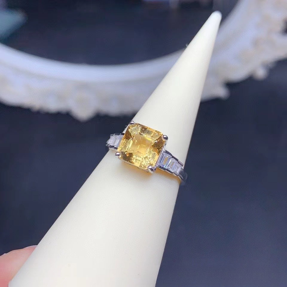 S925 Sterling Silver Jewelry Simple and Elegant Natural Yellow Crystal Princess Cut Ring