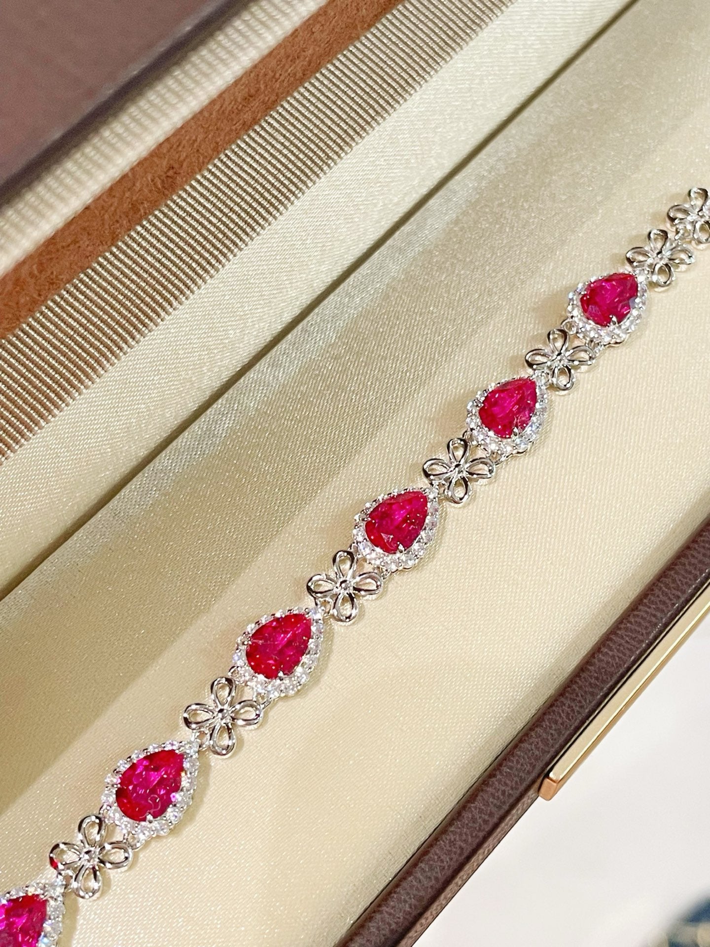 925 Silver Gold Plated Red Corundum Water Drop Flash Diamond Bracelet