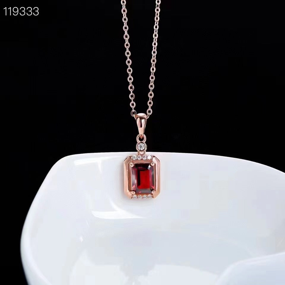 925 Silver Natural Pigeon Blood Red Garnet Ring Earrings Pendant Set