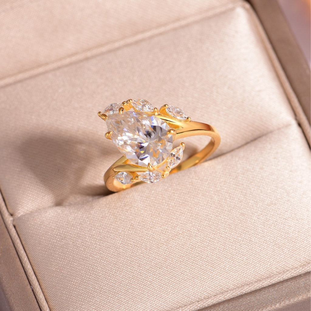 S925 Silver Moissanite Ring Water Drop Large Main Stone Flower Crown Shape Gold Sparkling Women's Hot Selling Model