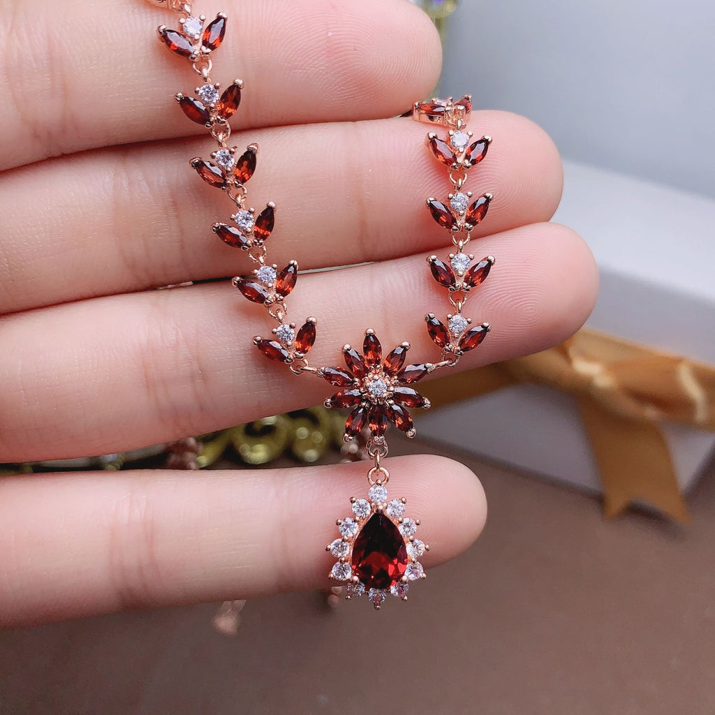 925 Silver Inlaid Natural Mozambique Garnet Pendant Engagement Valentine's Day Gift Palace Style Collarbone Chain