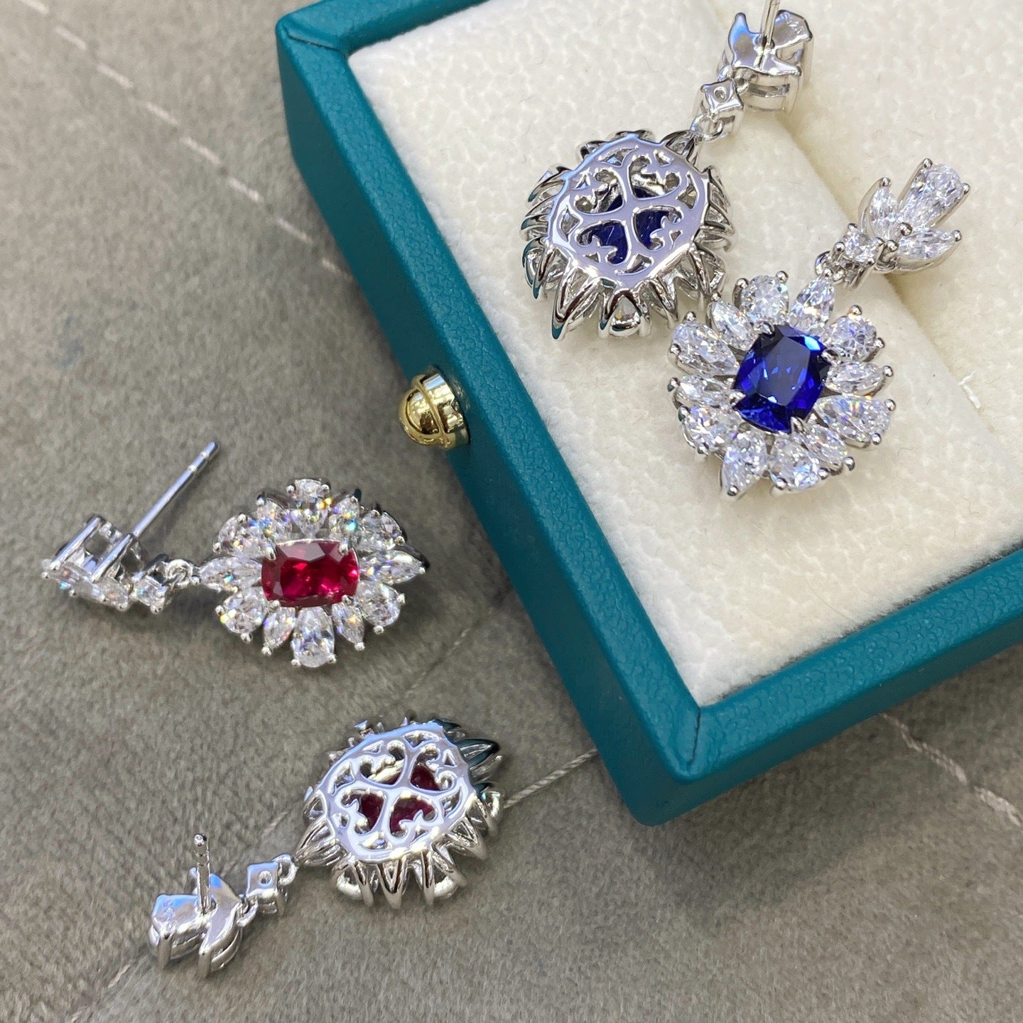 S925 Sterling Silver Ou Meihao 1 karat Pillow Earrings Laboratory Color Treasure Earrings