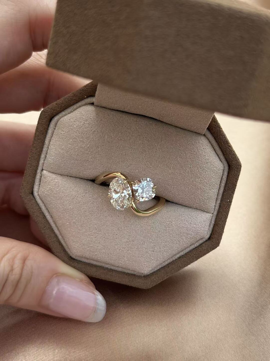 Double Stone Twist Arm Cultivated Diamond Ring Main Stone 1.22ct + Secondary Stone 1.01ct