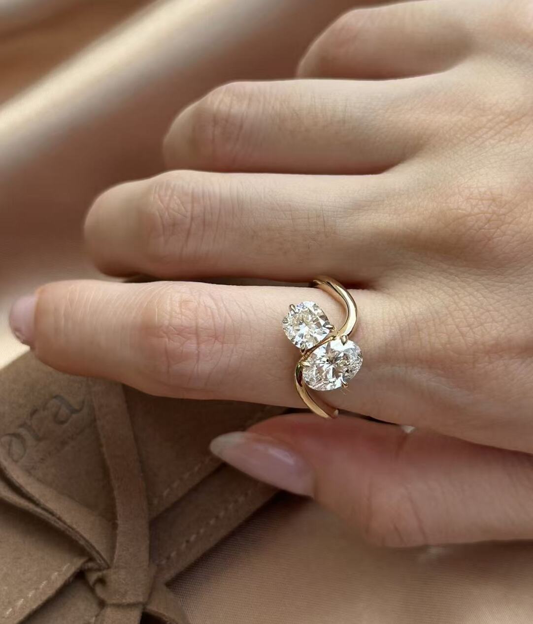 Double Stone Twist Arm Cultivated Diamond Ring Main Stone 1.22ct + Secondary Stone 1.01ct