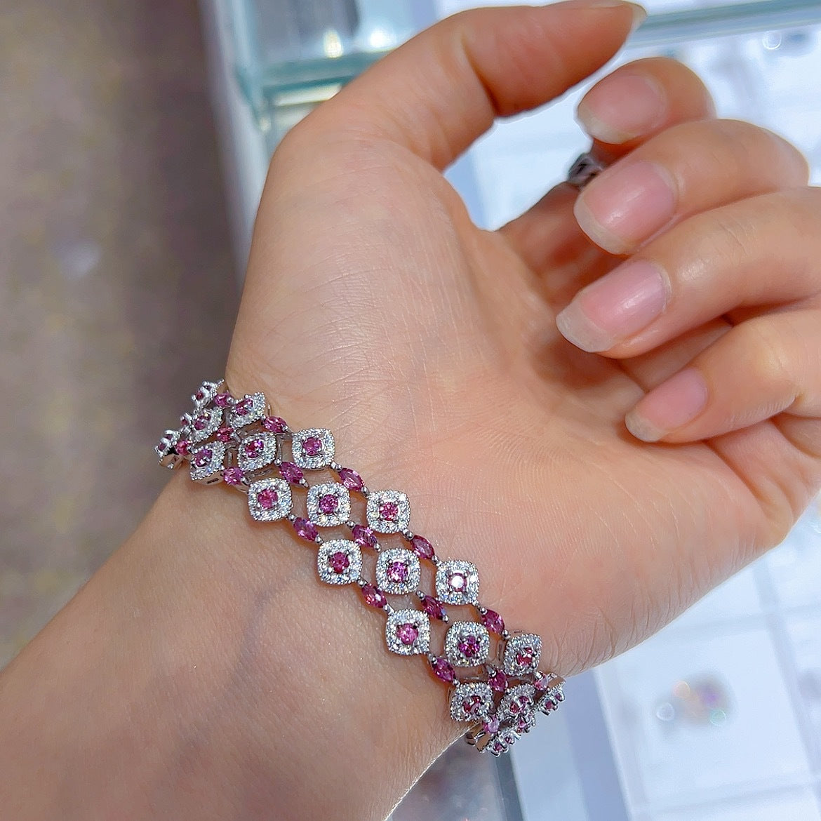 S925 Silver Platinum Plated Inlaid Magnesium Aluminum Garnet Main Stone 2*4 2.5mm Bracelet