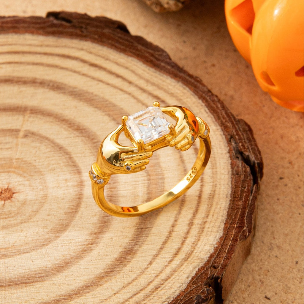 S925 Silver Double Hand Holding Square Moissanite Ring Independent Stand Hot Sale