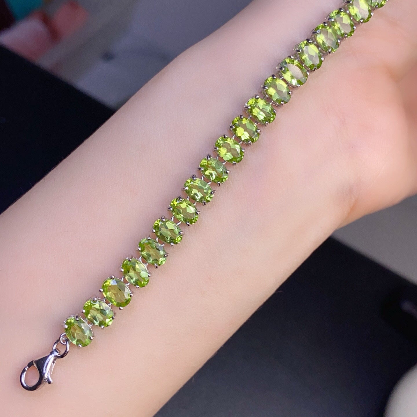 S925 Silver Electroplated Rose Gold Color Main Stone Size 4*6mm Natural Peridot Bracelet