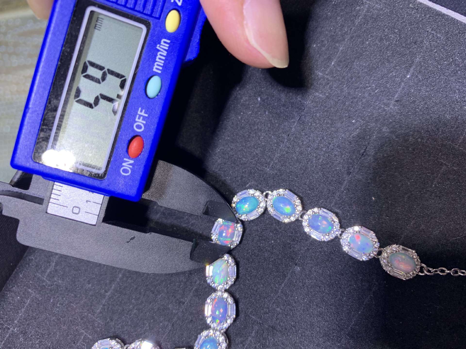 S925 Sterling Silver Inlaid Size 4*6mm Natural Opal Bracelet