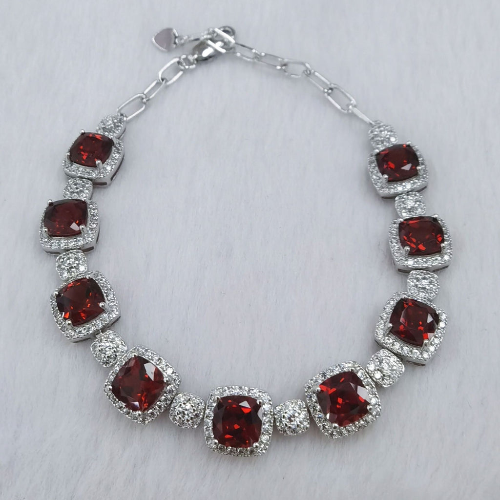 S925 Silver Platinum Plated Inlaid Garnet Bracelet