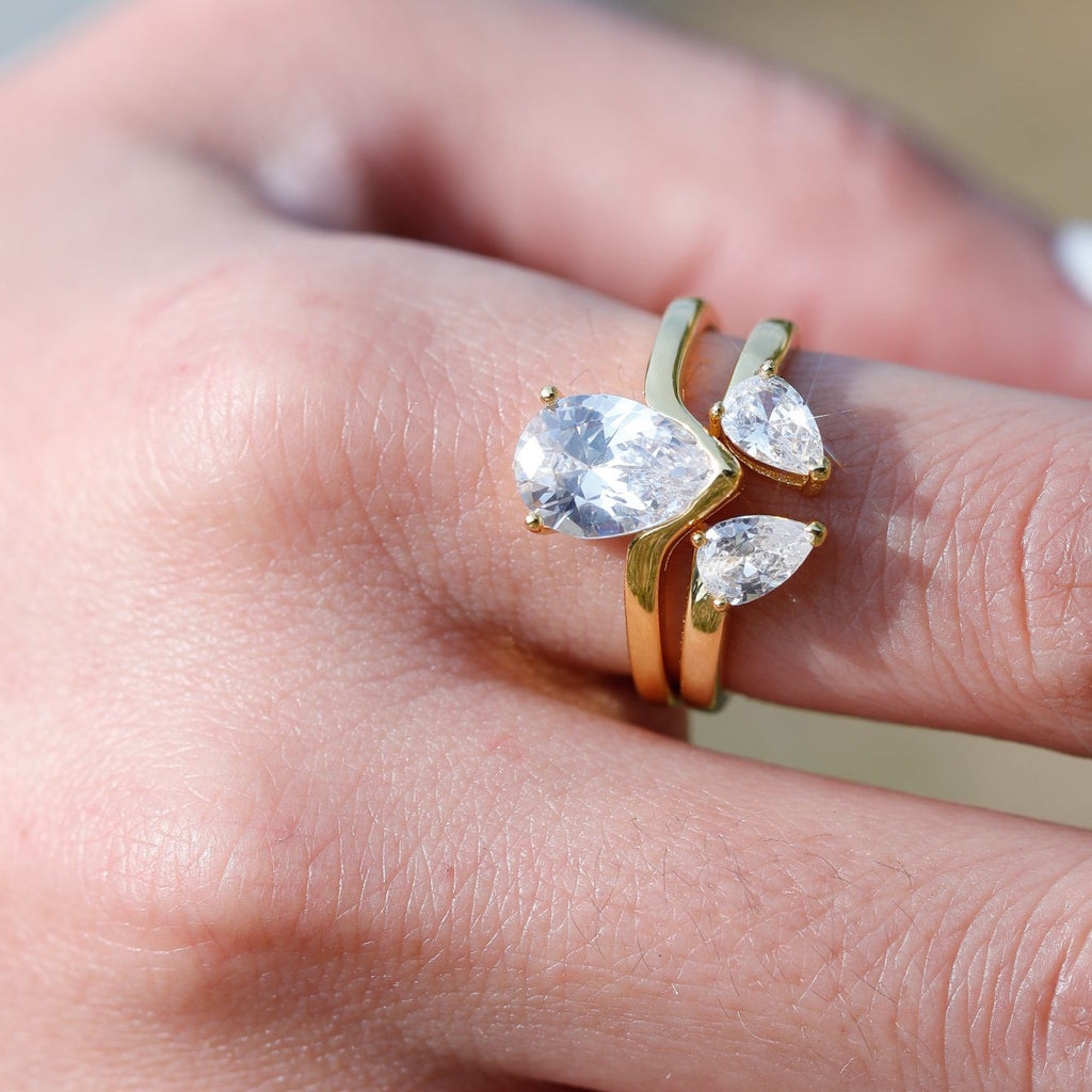 S925 Silver Set Ring Water Drop Shape Moissanite Main and Side Ring Set Independent Hot Sale Source Factory Wholesale