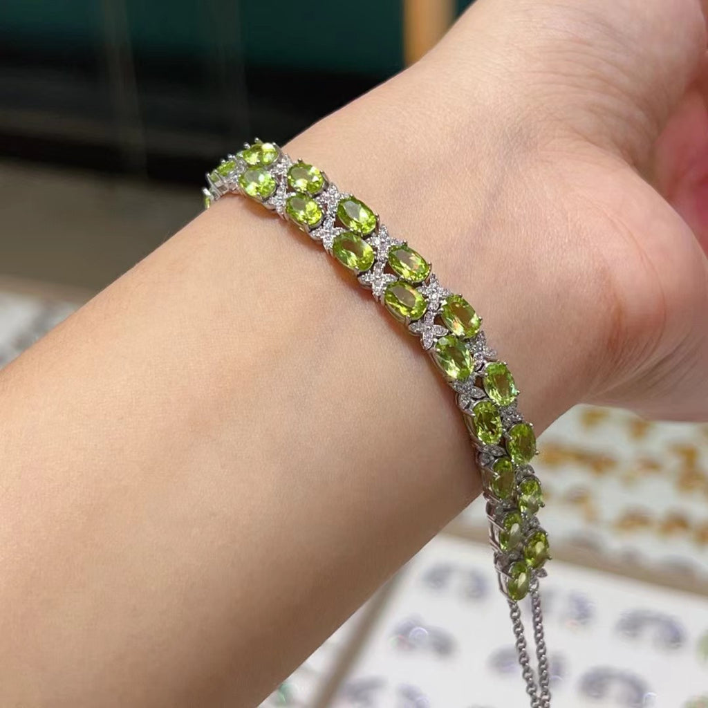Fashion Luxurious Inlaid Diamond Design High-End Niche S925 Silver Inlaid Natural Gemstone Peridot Bracelet