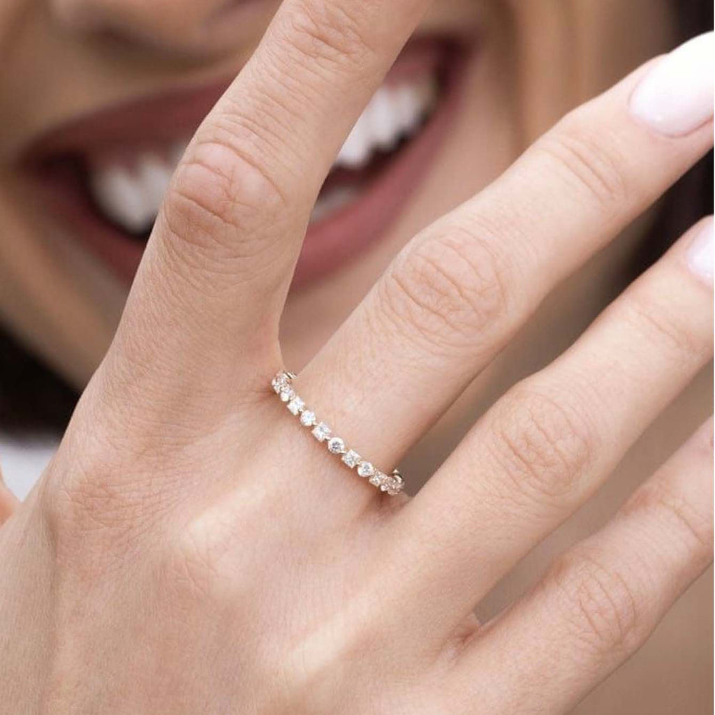 S925 Silver Full Circle Moissanite Ring Alternating Inlay Independent Stand Hot Selling Ring