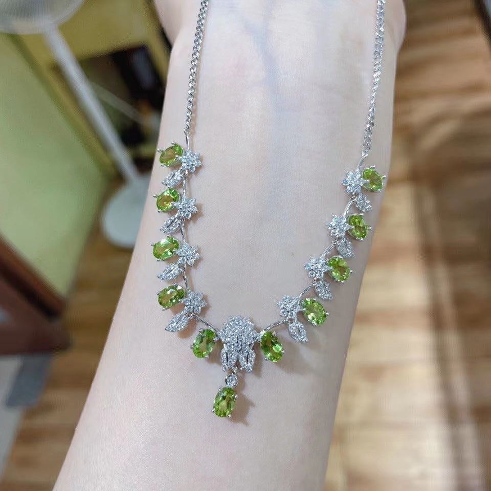 Caibao Jewelry 925 Silver Inlaid Chain Main Stone 4*6mm Natural Peridot