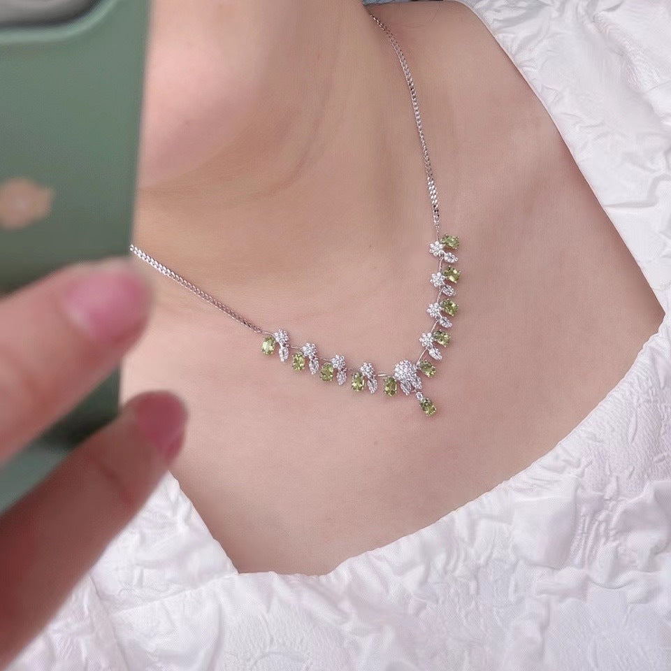 Caibao Jewelry 925 Silver Inlaid Chain Main Stone 4*6mm Natural Peridot