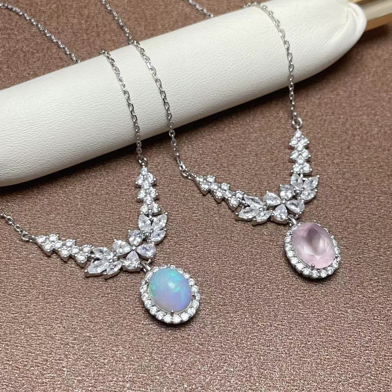 925 Silver Inlaid Natural Opal Women's Necklace Simple Versatile Diamond Clavicle Chain