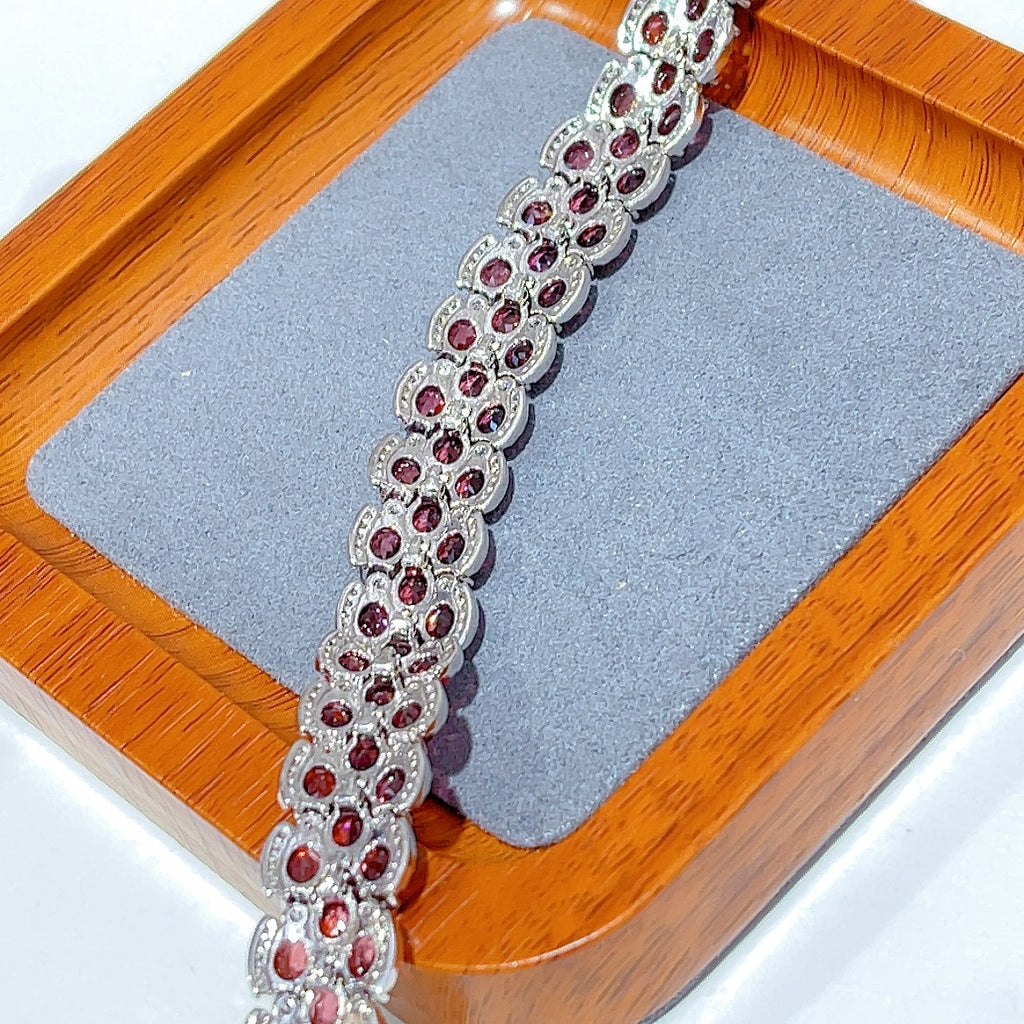 S925 Silver Plated Inlaid Magnesium Aluminum 4*5mm*52 Garnet Bracelet