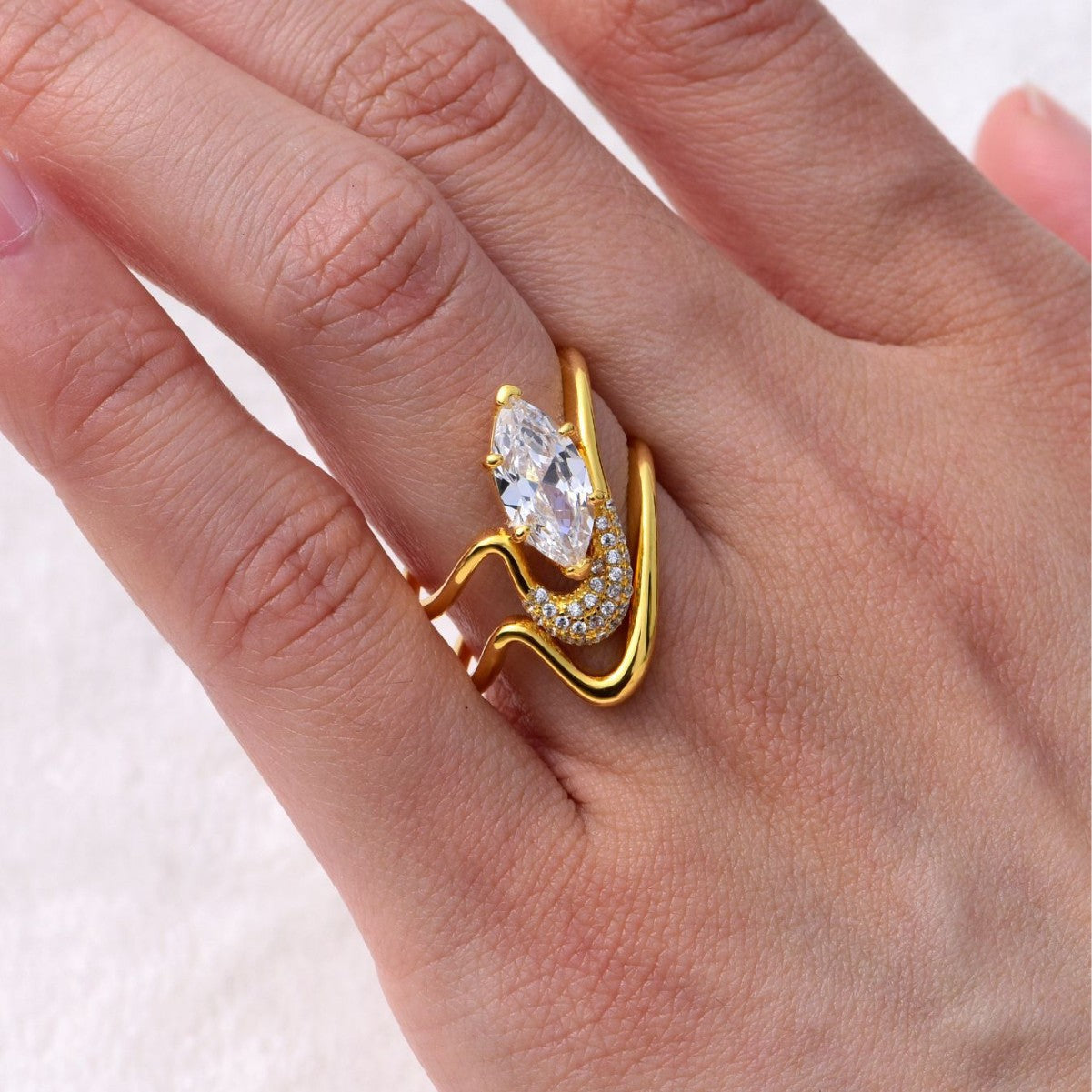 S925 Silver Stacked Moissanite Ring Horse Eye Main Stone Gold Hollow Curve Design Women's Hot-Selling Bestseller
