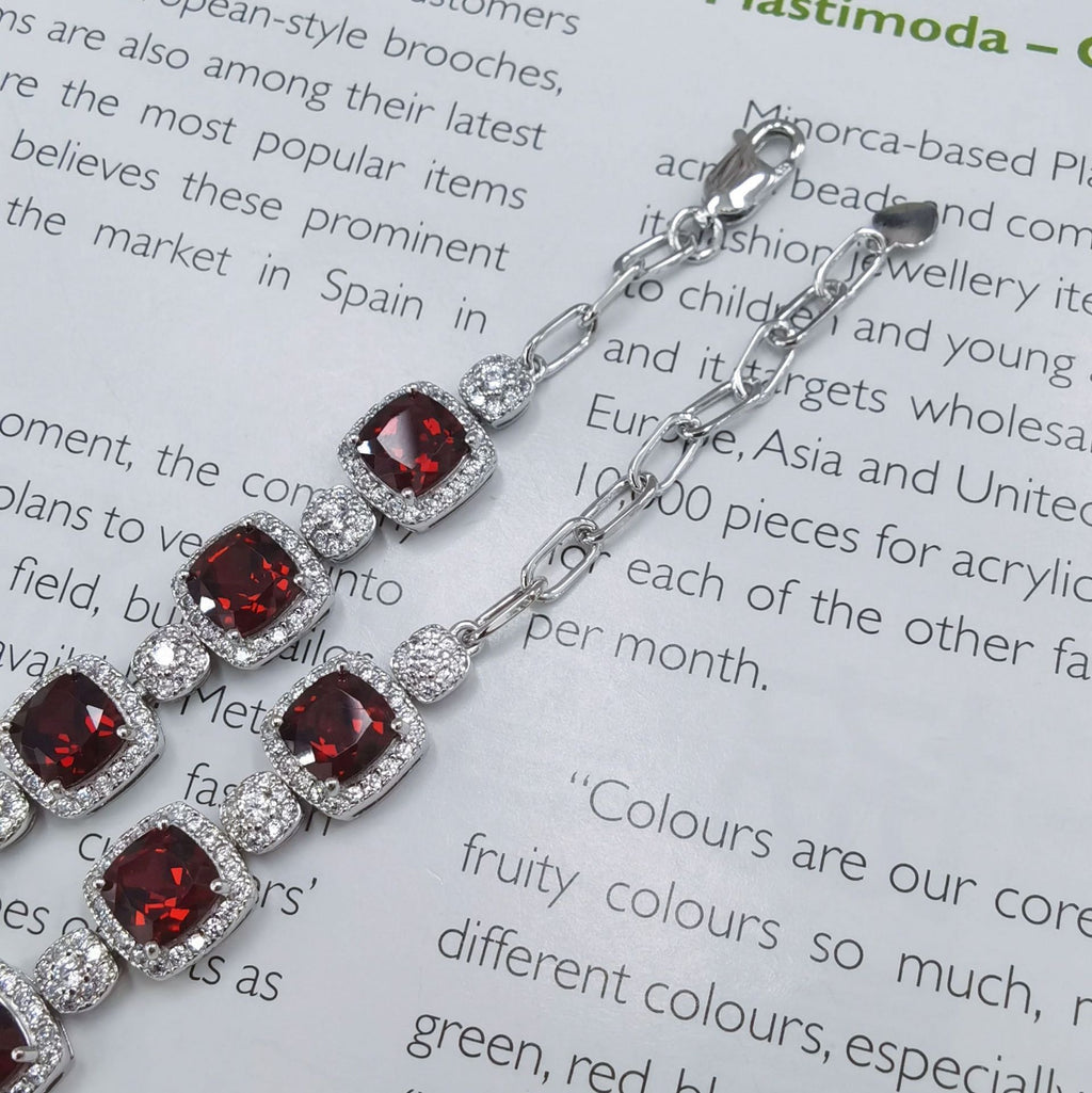 S925 Silver Platinum Plated Inlaid Garnet Bracelet